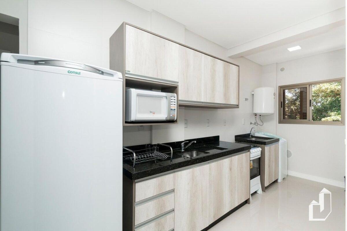 Apartamento - 02 Dormitorios บอมบินญัส ภายนอก รูปภาพ